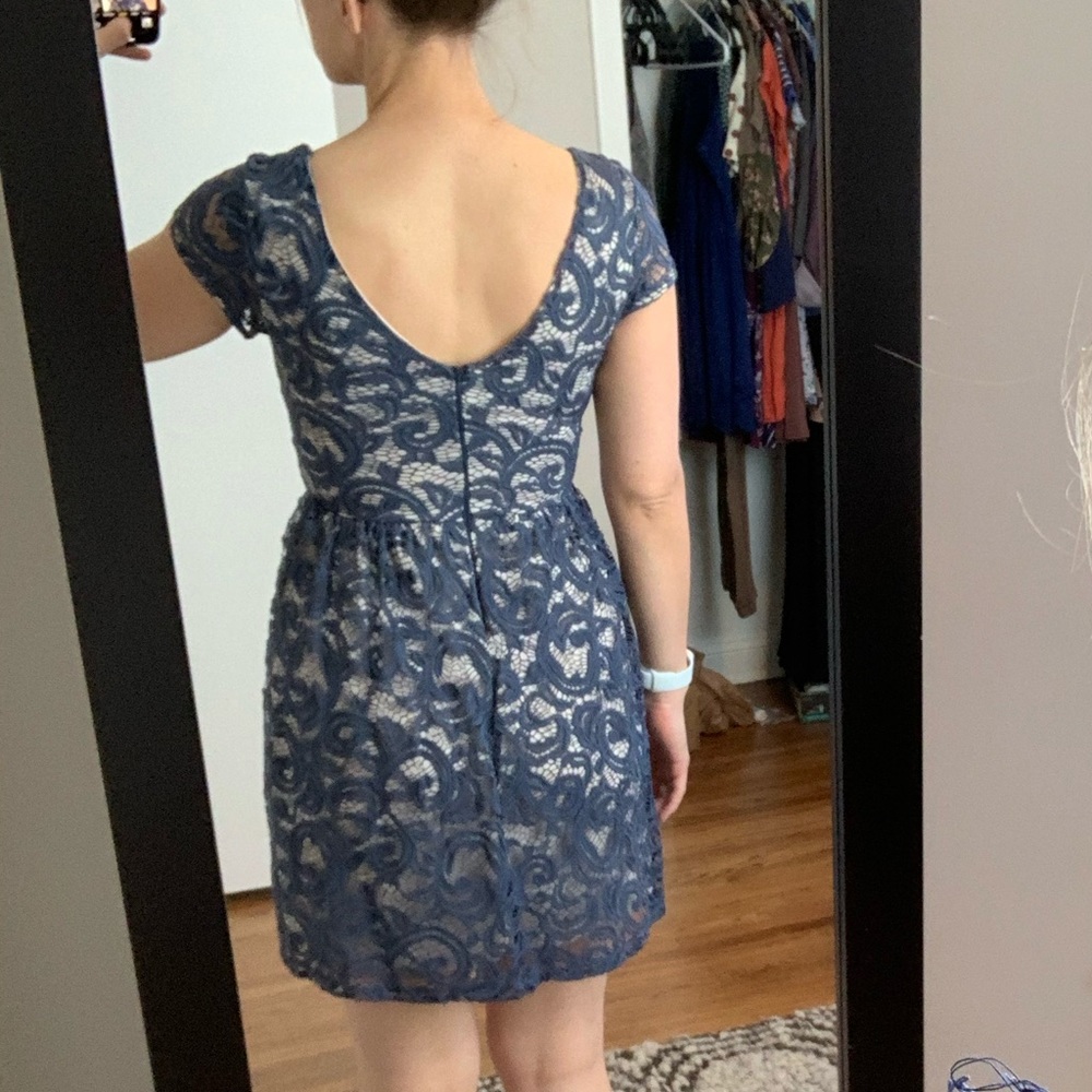 Dress - Picture 3 of 4